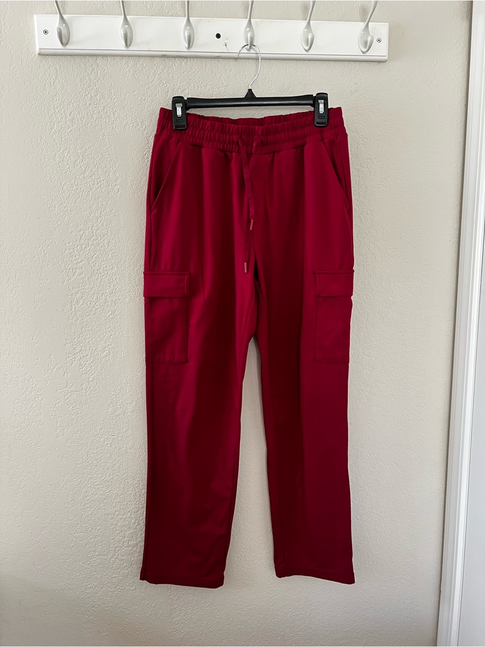 Mondetta Women's Wine Red Cargo Jogger Pants - Comfortable Everyday Wear
